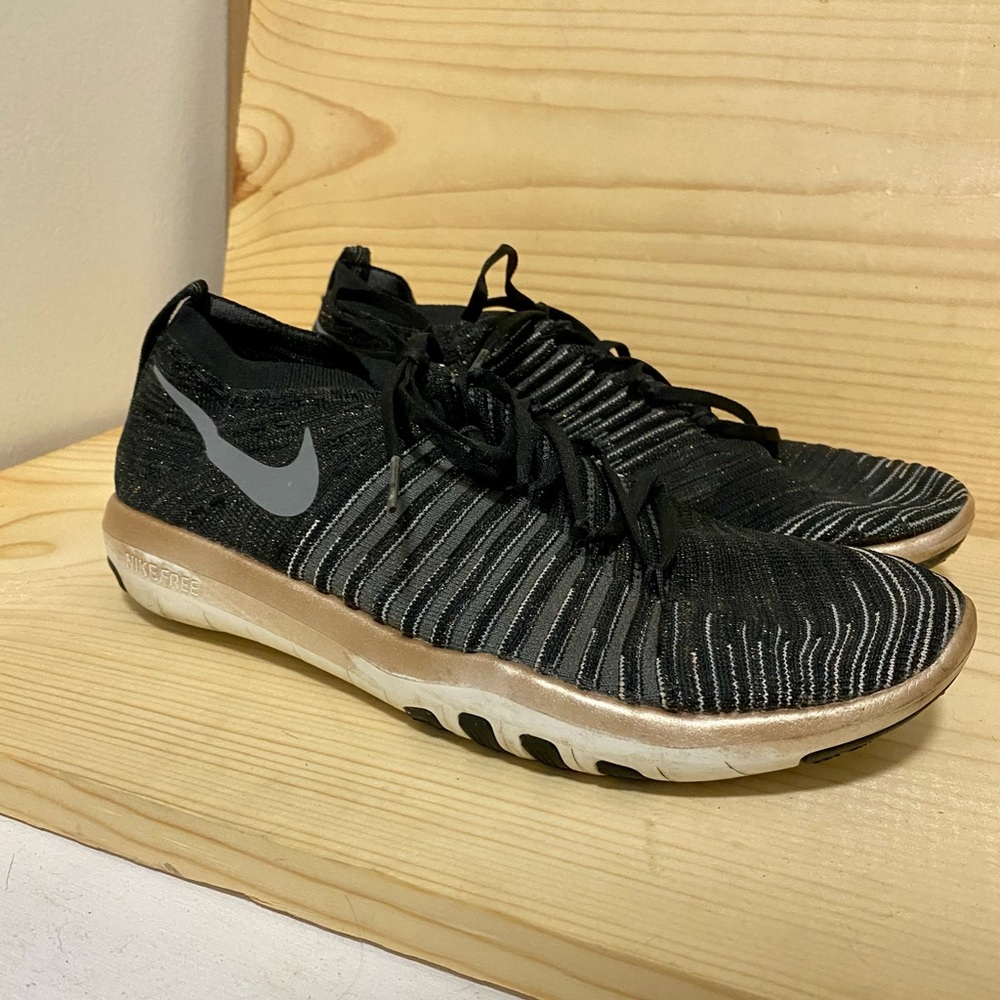 Nike Black/Gold/Metallic Free